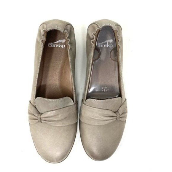 Dansko Karen Flats Burnished Nubuck Taupe - Picture 4 of 9